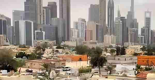 迪拜是阿联酋最特别的城市，更是阿拉伯国家中开放程度令人咋舌的