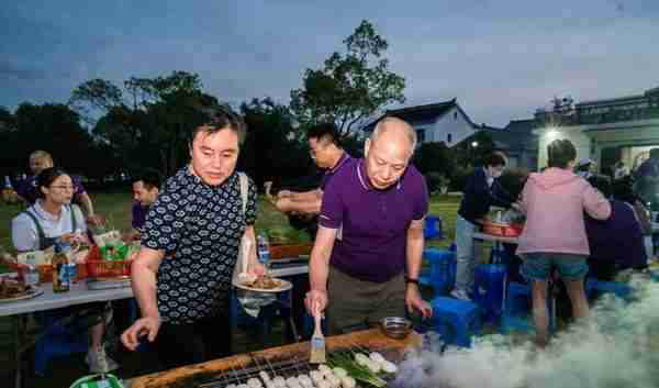 咸宁长三角招商引智推介会暨上海市咸宁商会二届二次会员大会召开