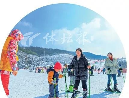 浙江已有17家滑雪场，95%以上滑雪教练来自东北 | 深一度