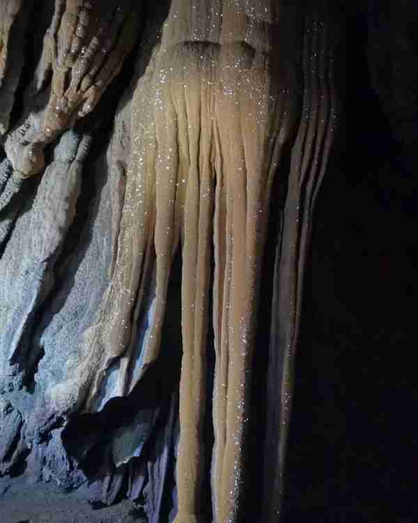 探密贵州刘家大洞，钙化梯田令人叫绝，必将成为近期户外网红洞穴