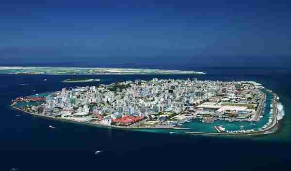 一组地图走进度假天堂——马尔代夫
