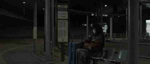 《在公交车站直到黎明》：一个女人的死，却反映出日本社会问题