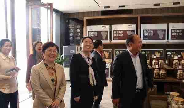 樟树市委常委、副市长罗明琍一行莅临广州国际医药港、跑合网交流