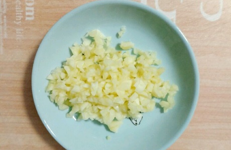 炒油麦菜时，下锅焯水是不对的，掌握1点技巧，油麦菜清脆不软烂
